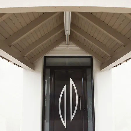 מלון דירות Stella Paradise 